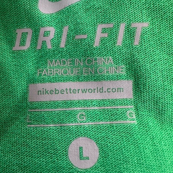 Nike Dri-FIT Half-sleeve Hooded Shirt - Picture 3 of 9